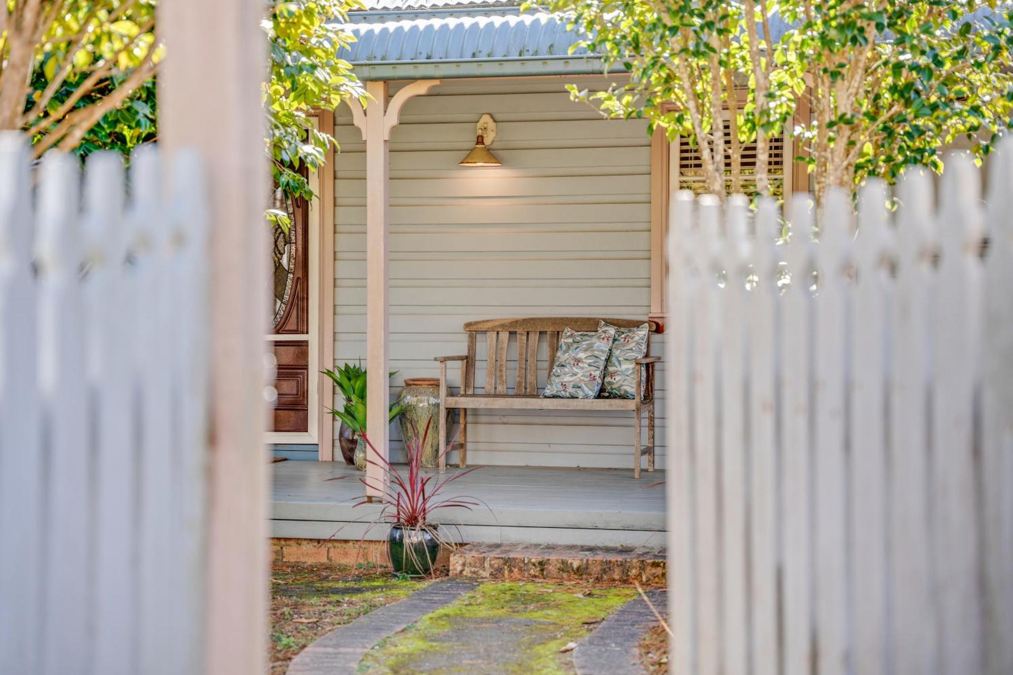 Whispering Pines Cottages Wentworth Falls Habitación foto